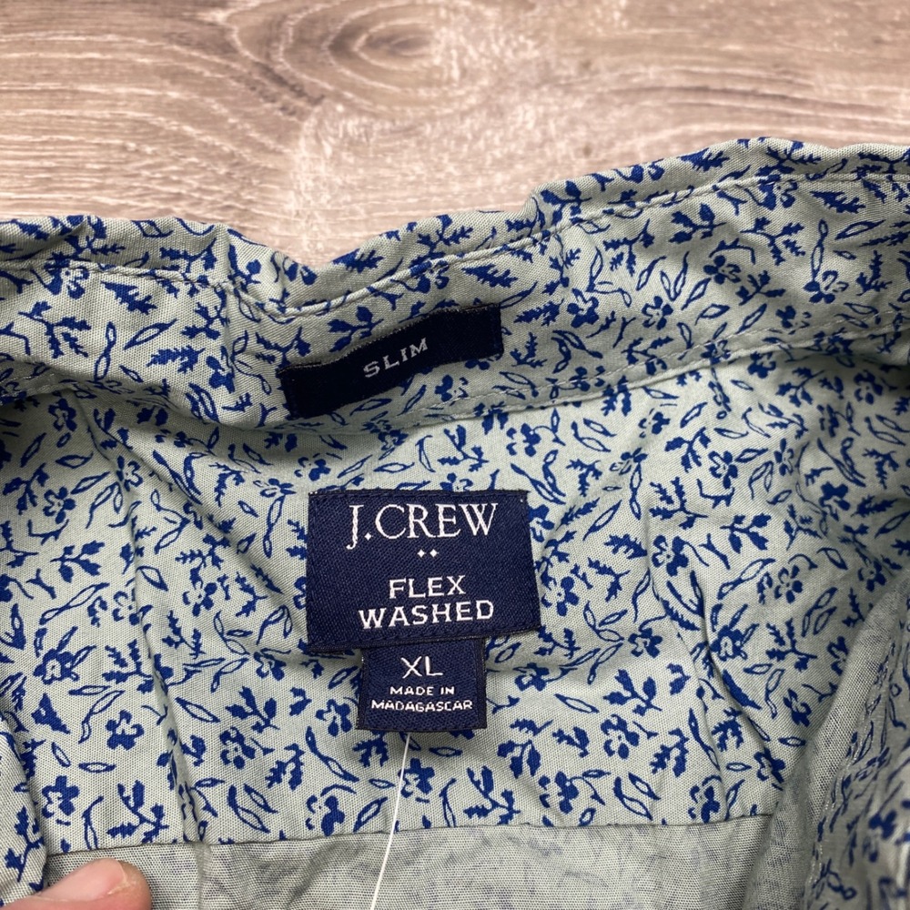 J.Crew Button Down Shirt Mens XL Green Blue Floral Slim Flex Washed Casual - Picture 3 of 8